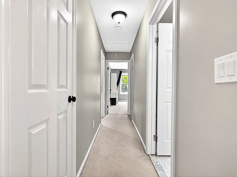 554 Adirondack Ct — Photo 23