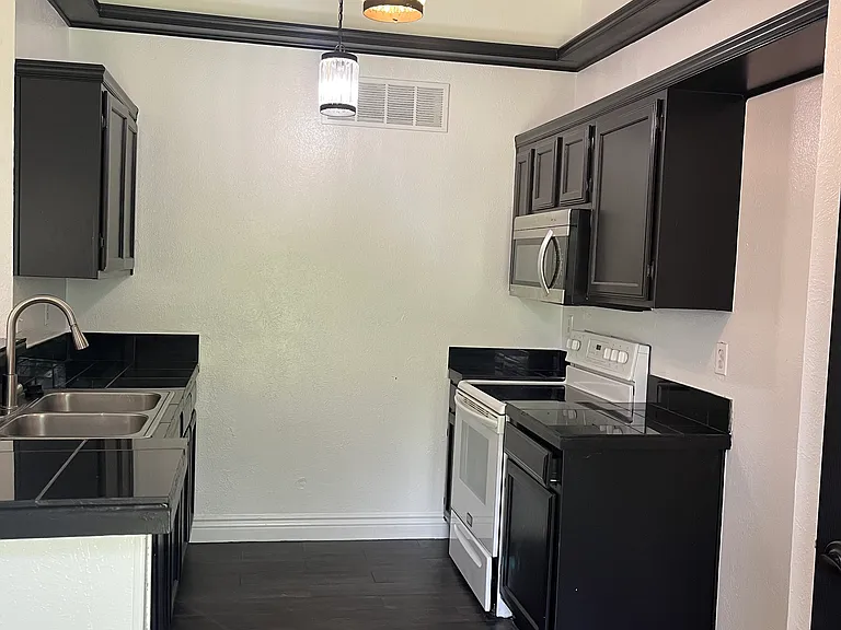 6603 Springfield Dr — Photo 6