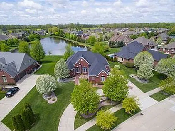 57351 Cider Dr, Washington, MI 48094