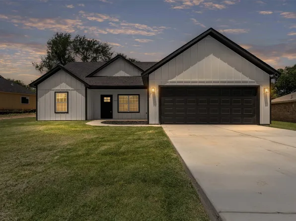 1612 Cheyenne Trl, Granbury, TX 76048