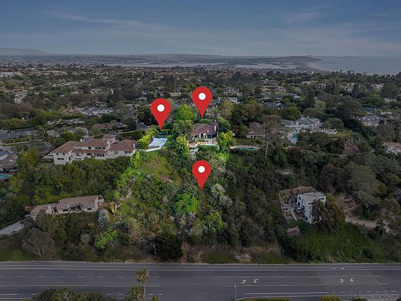 4th image of 6388 La Jolla Scenic Dr S