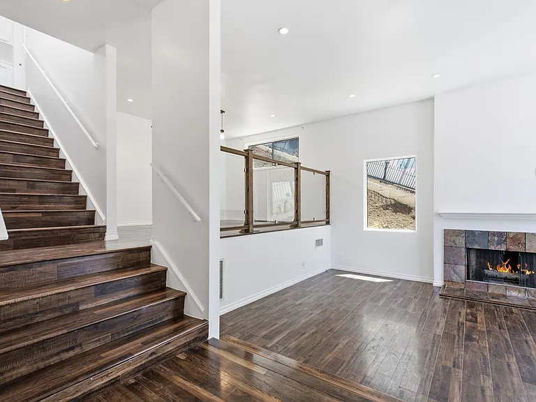 5244 Baza Ave — Photo 10
