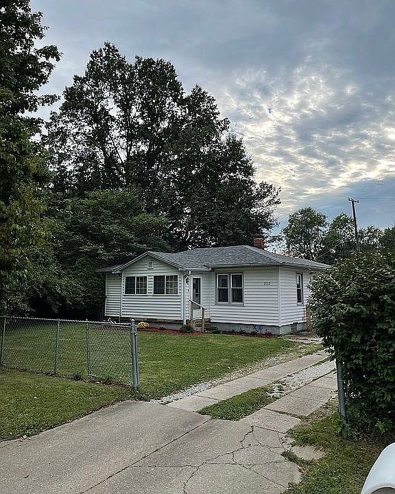 1st image of 2122 N 26th St