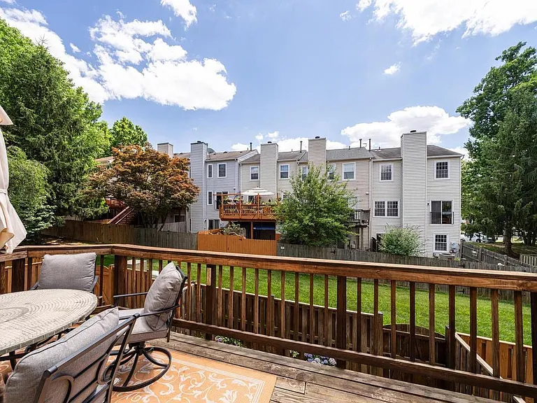 4113 Meadow Field Ct — Photo 20