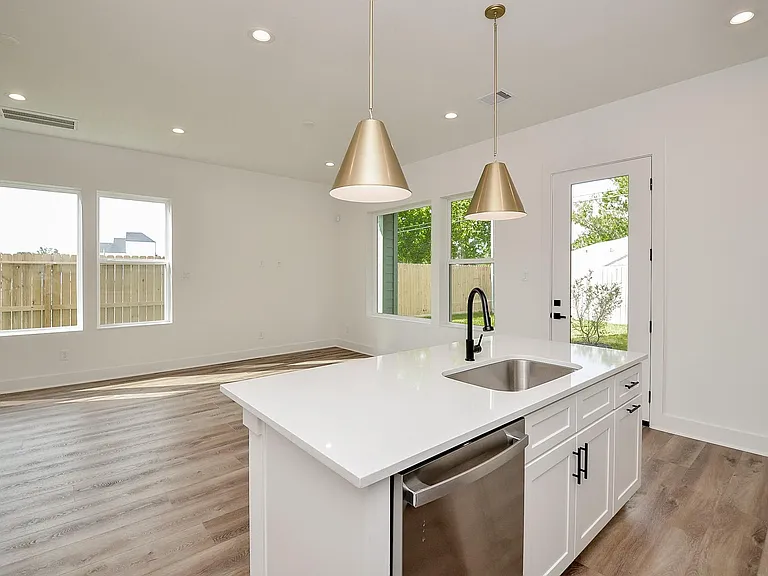 7703 Inwood Grove Ln — Photo 18