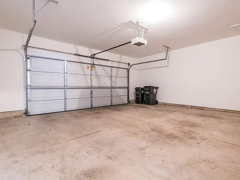 768 County Line Rd — Photo 15