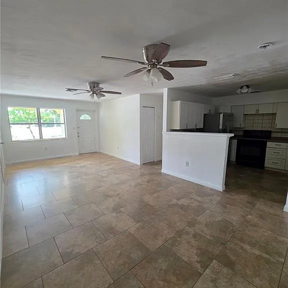 2103 Unity Ave — Photo 9