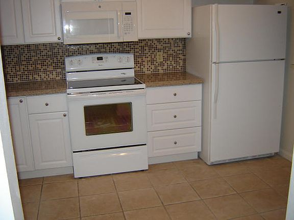 4th image of 327 Southwind Dr APT 107