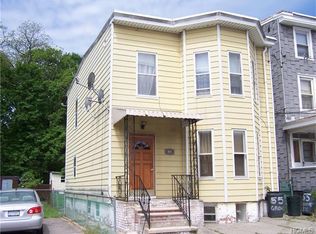 55 Grove St, Newburgh, NY 12550