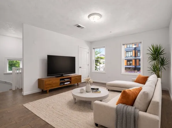 599 Broadway #2F, Everett, MA 02149