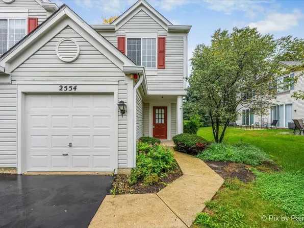 2554 Carrolwood Rd, Naperville, IL 60540