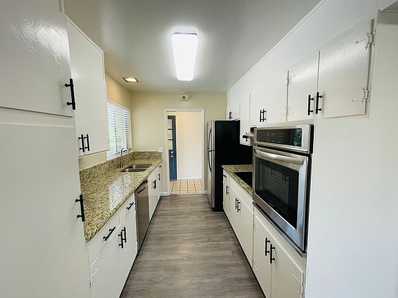 5th image of 1007 Payette Ave