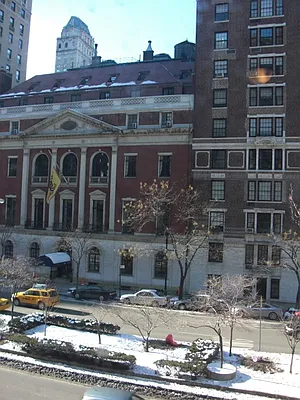 Sold by CMT Private RE | media 12