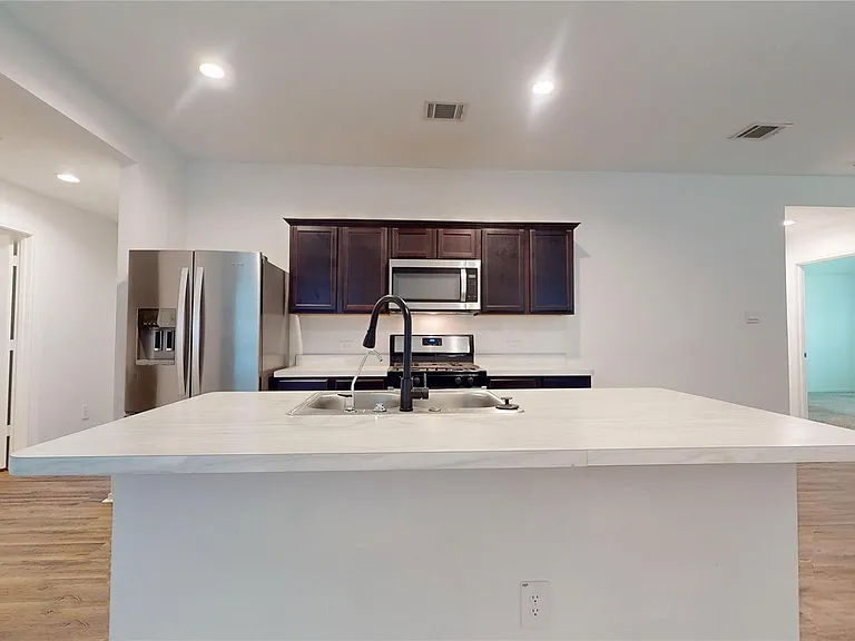 16873 Short Pines Dr — Photo 8