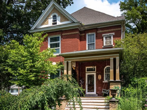 210 W Boulevard St, Marion, IL 62959