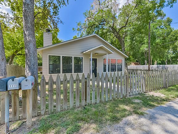 4th image of 1104 Peggy Ln
