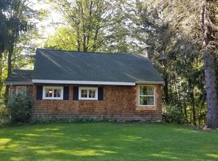 9562 Crump Rd, Glenwood, NY 14069