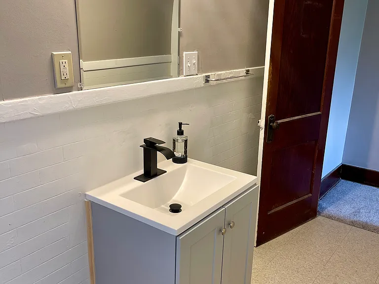 39 E 2nd St #1 — Photo 18