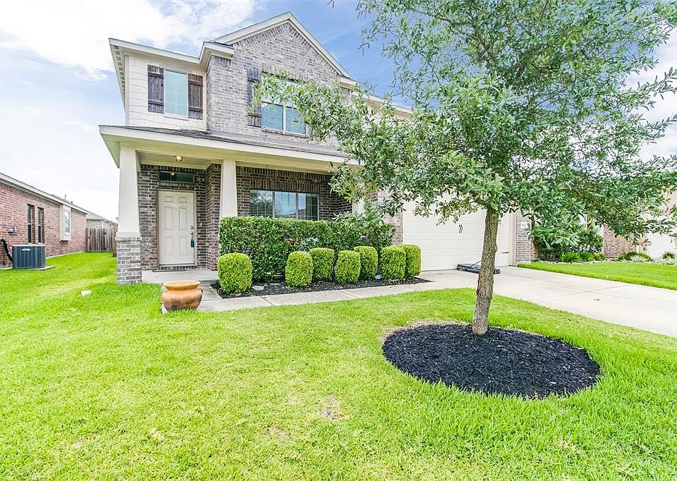1st image of 15522 Huddleston Dr