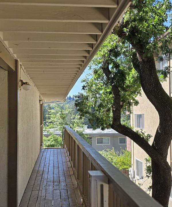 1st image of 3572 Terrace Way