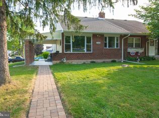 302 E Winona Ave, Norwood, PA 19074