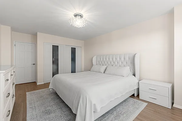 Sold by Compass | media 26