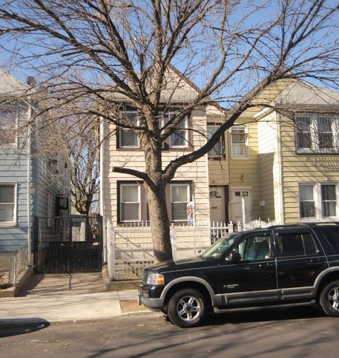 1st image of 3736 94th St