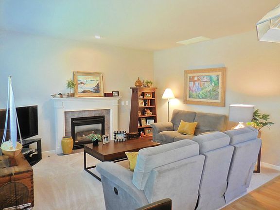 3rd image of 5534 Elizabeth Ave SE