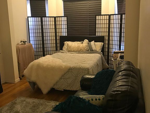 3rd image of 437 E Oakwood Blvd Unit 41