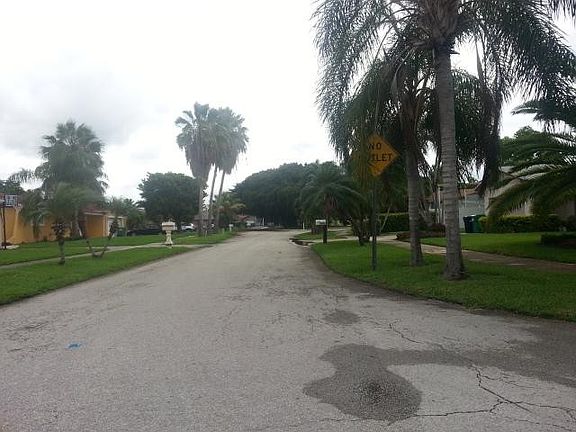 4th image of 20350 SW 84th Ave