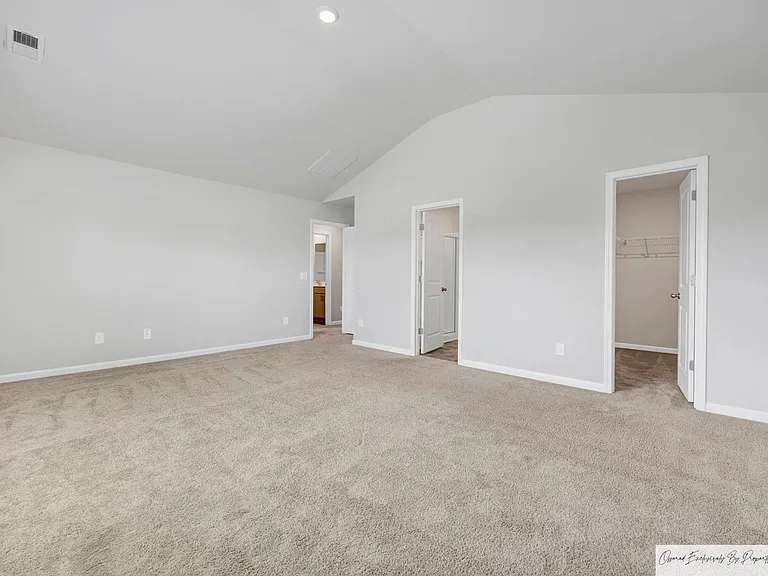148 Rushton Dr — Photo 15