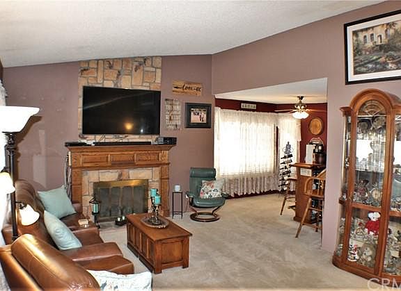 4th image of 24060 Forsyte St