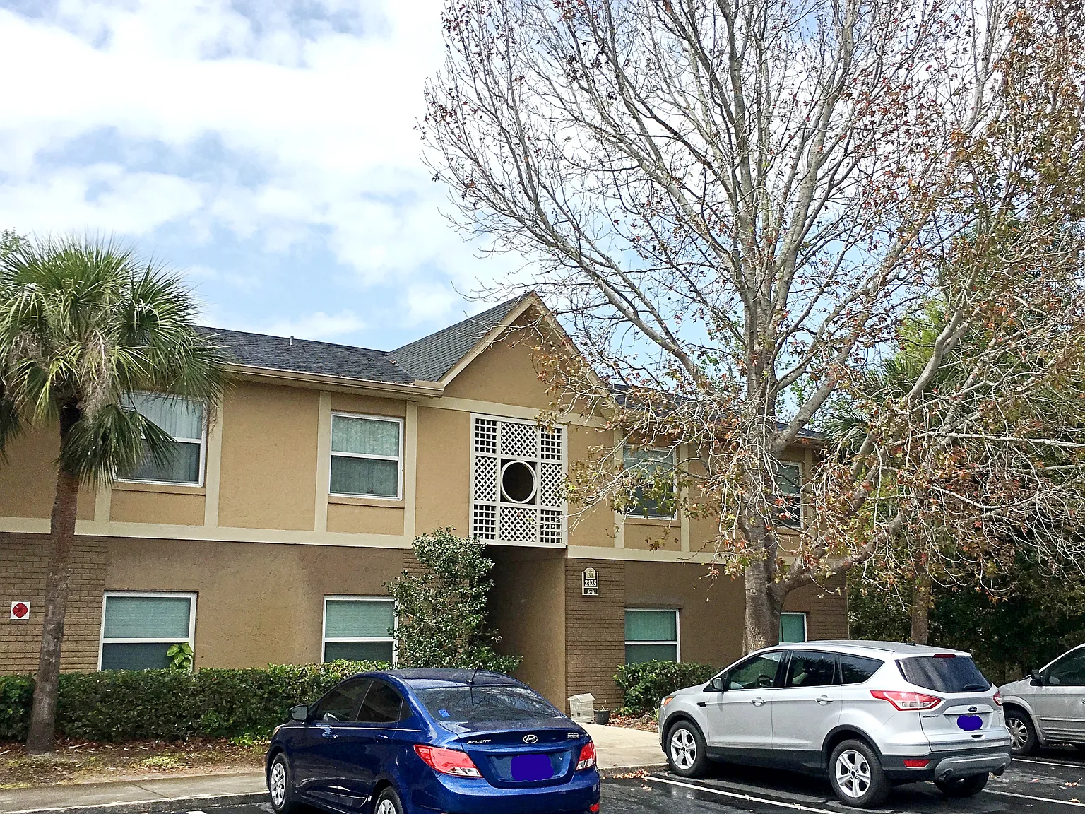 2 bed, 905 sqft, $1,590 — Photo 1