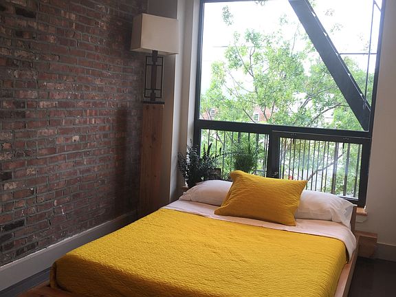5th image of 586 Grand St #3FF