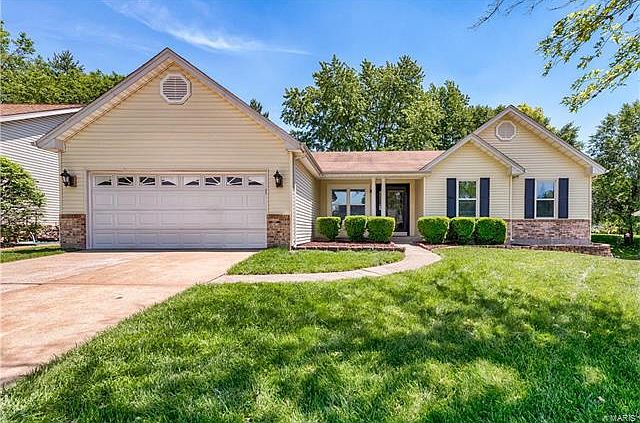 1st image of 2112 Dettmer Pl