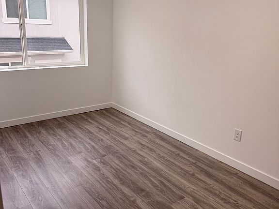 3rd image of 4338 W Burwell Ln #2