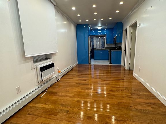5th image of 28-07 36th Ave Floor 2