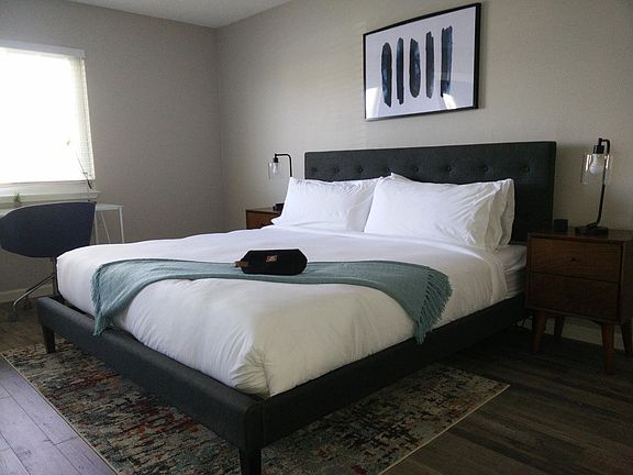 5th image of 2820 Malabar Ave APT 1