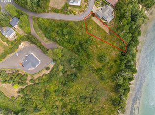 1045 NW Highland Dr, Waldport, OR