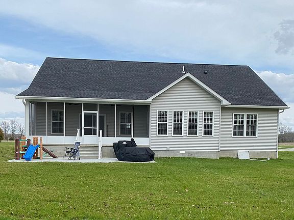 5th image of 308 Lakeshore Dr