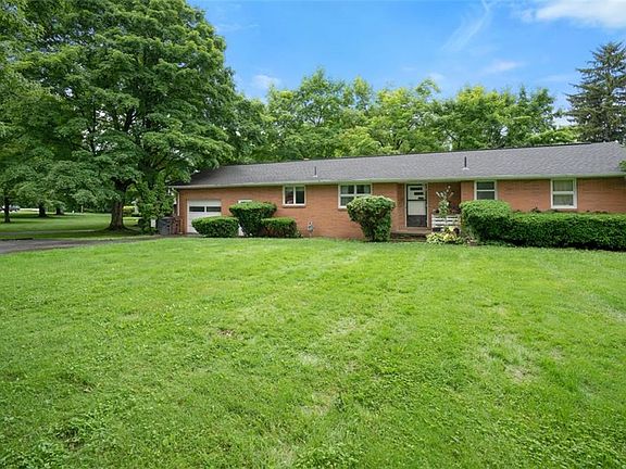 3rd image of 1575 Shady Ln
