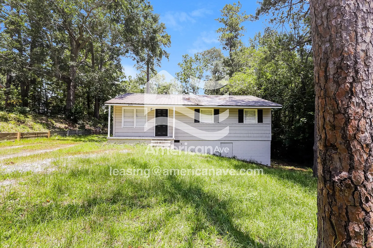 4715 Avery St photo 1