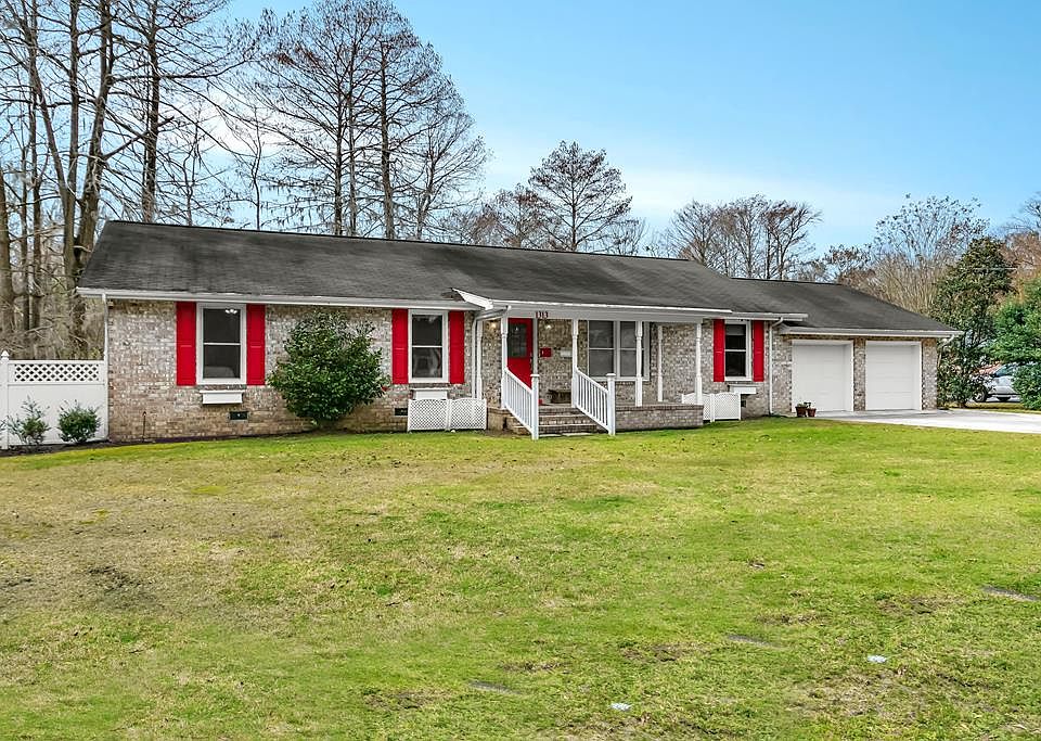 1st image of 1313 Riverbank Dr