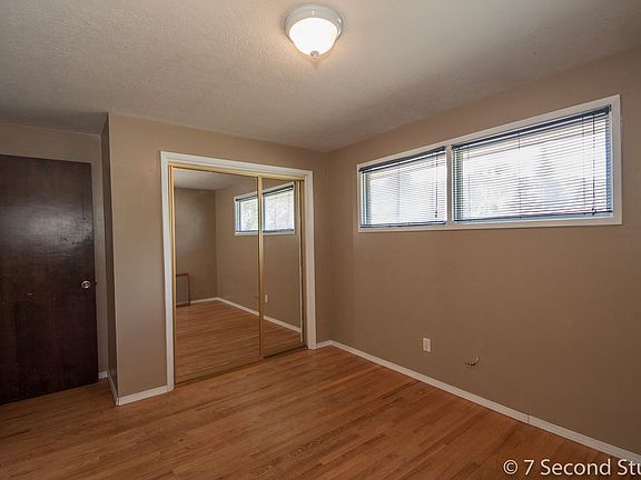 4th image of 8808 N Country Homes Blvd