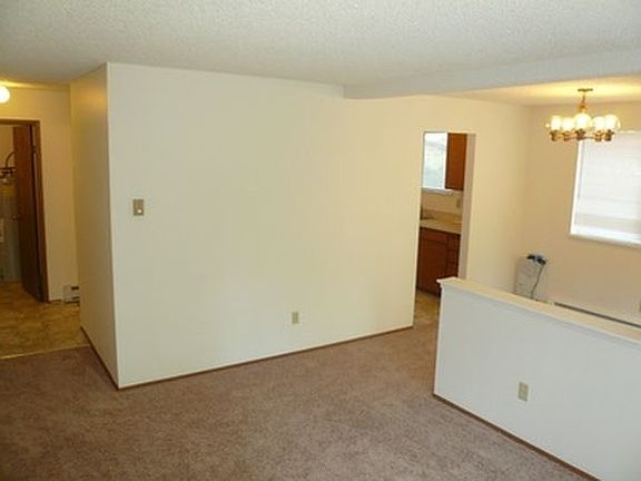 2nd image of 8721 175th Ave NE APT 1