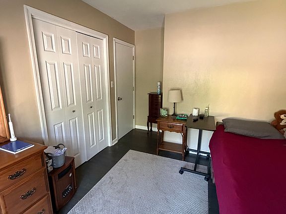 5th image of 5738 Merriman Rd
