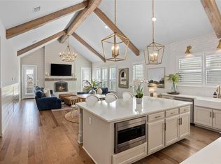 813 Landmark Dr, Aledo, TX 76008