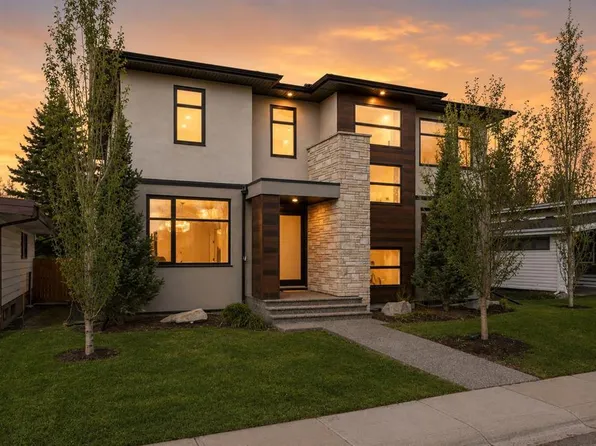5927 E 34th St SW, Calgary, AB T3E 5L7