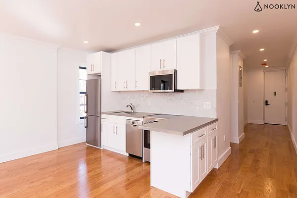 Rented by Nooklyn NYC LLC | media 50