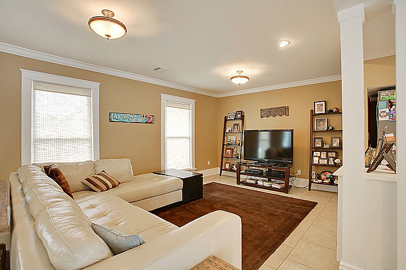 1st image of 5665 Hawthorne Pl